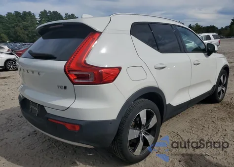 2019 Volvo Xc40 T5 Momentum z USA, uszkodzony, nr VIN YV4162UK5K2111660